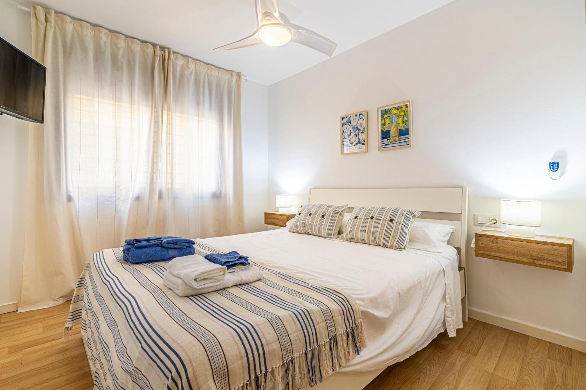 Solis Mare Apartments - Pedregalejo Beach 말라가 외부 사진